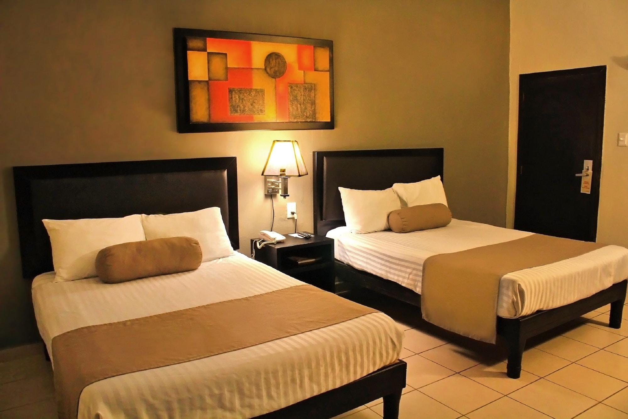 Hotel La Siesta Malecon Мазатлан Екстер'єр фото
