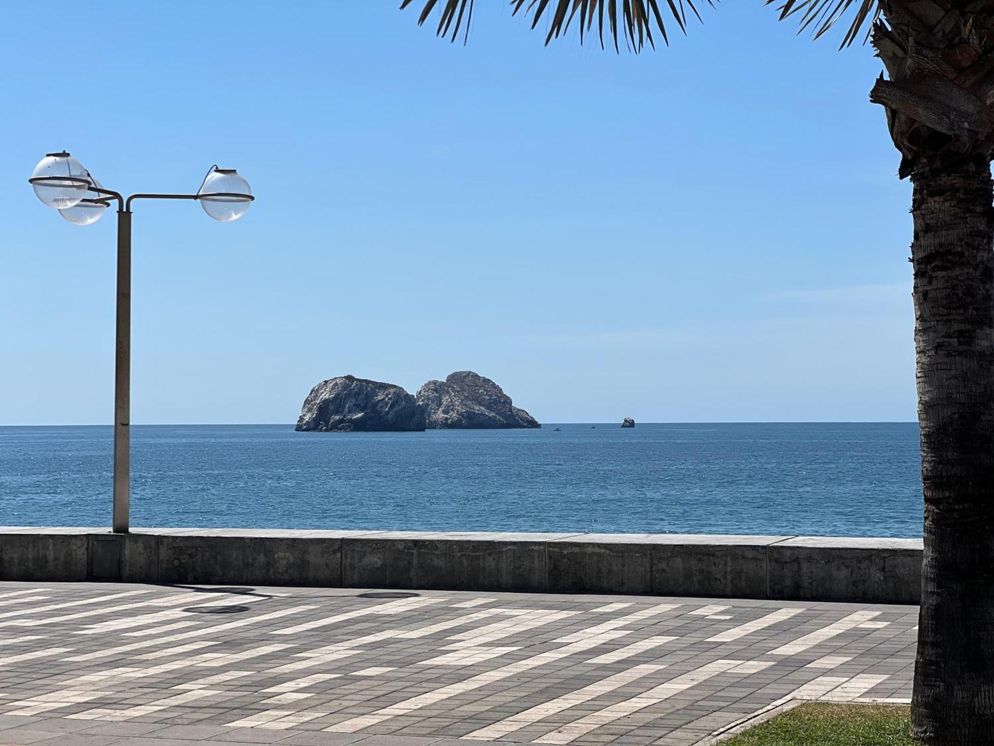 Hotel La Siesta Malecon Мазатлан Екстер'єр фото