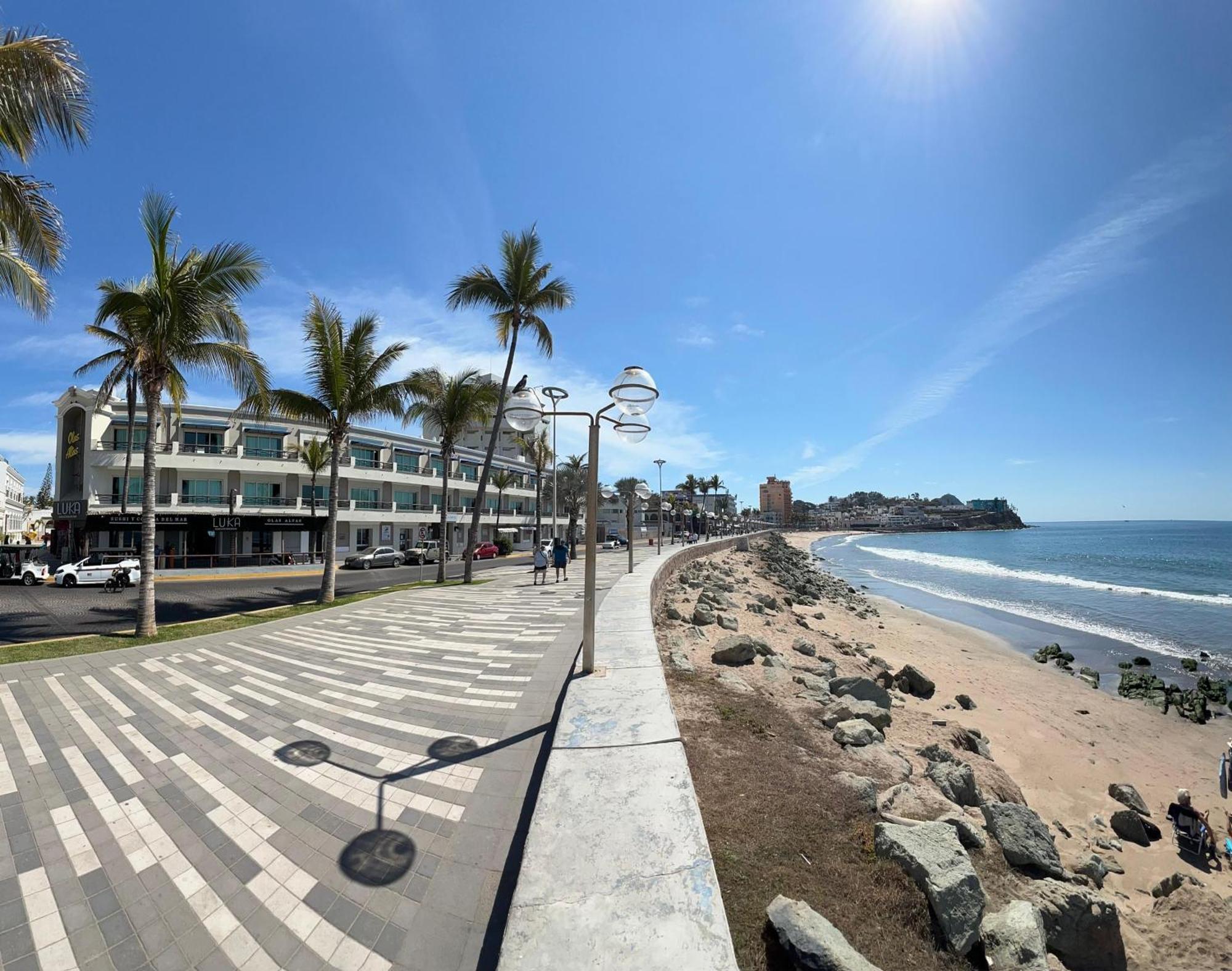 Hotel La Siesta Malecon Мазатлан Екстер'єр фото
