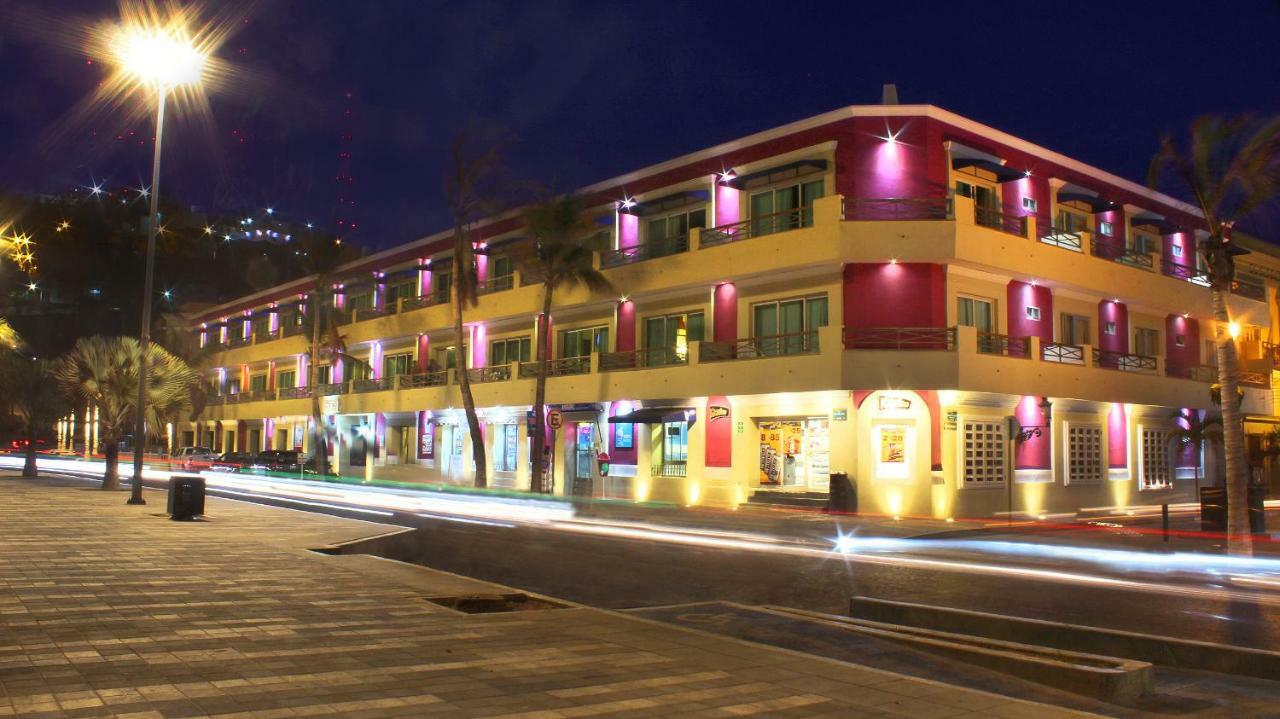 Hotel La Siesta Malecon Мазатлан Екстер'єр фото